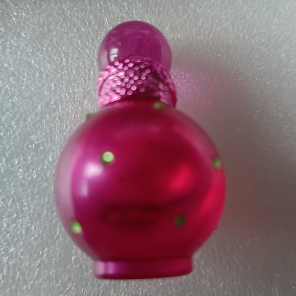 Pink Gift Bundle 8 items Hair Set🌸Scarf🌸Bath Booble🌸Britney Spears 15ml. - Picture 5 of 9